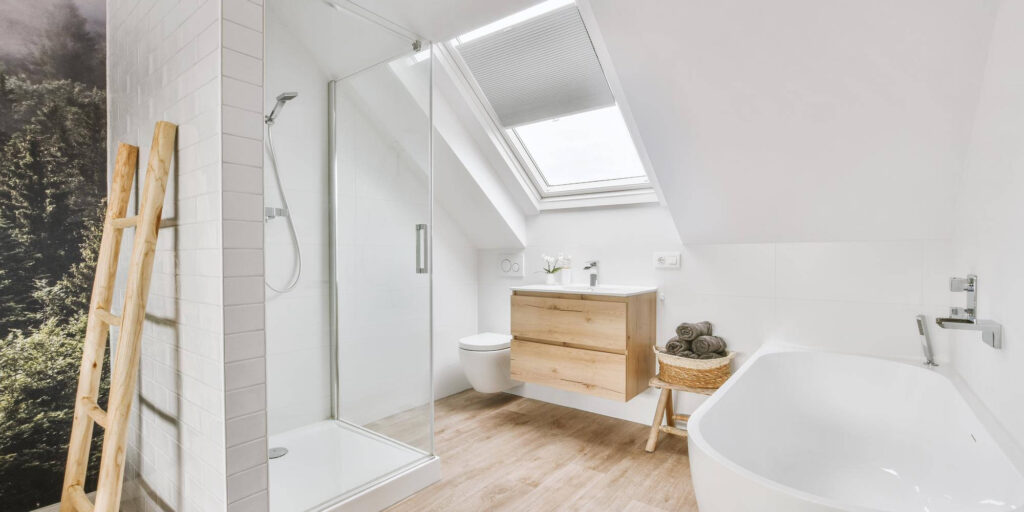 Dusche in der Mansarde verbaut