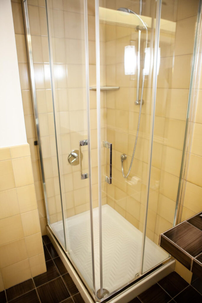 Dusche vom Baumarkt